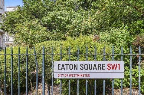 61E-Eaton-Square (18).jpg