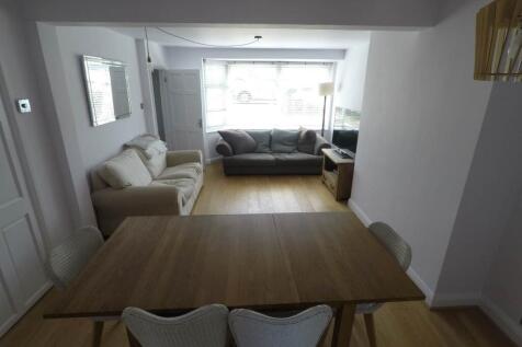 Broadacres, Hatfield, Hertfordshire photo 5