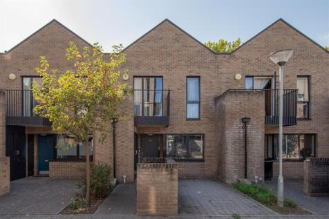 William Marshall Close, E17