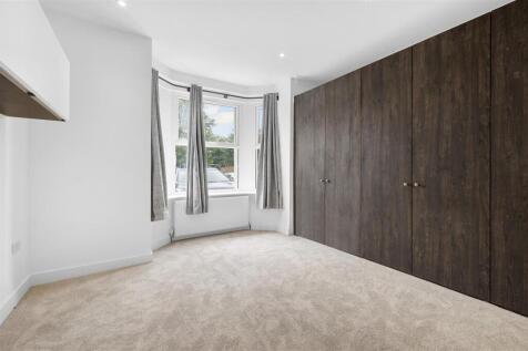 Flat 2, 80 Durham Road,7.jpg