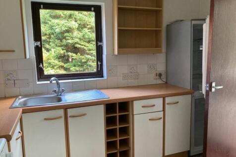Burton Court, Marina Gardens, Fishponds, Bristol, Bristol City photo 3