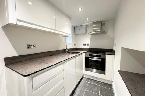 Chapel Hill, Linthwaite, Huddersfield, West Yorkshire, HD7 photo 3