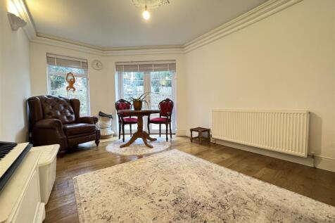 IMG_5492 (Large).JPG