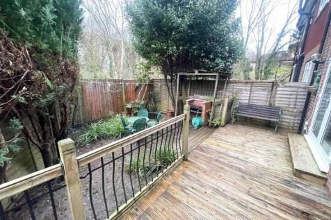 GARDEN 2.jpg