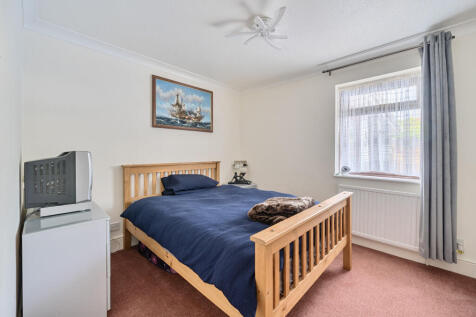 1306695-8-684969d...