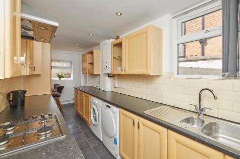 Room 2, Howe Street, Derby, Derby City photo 4