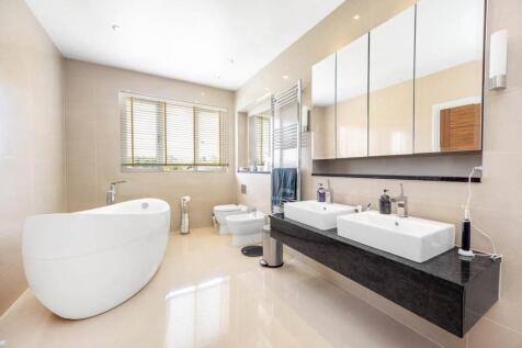 Kingsley Manor (43).jpg