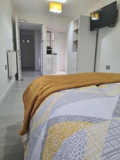 Room 6, Aster Way, CB4 photo 3