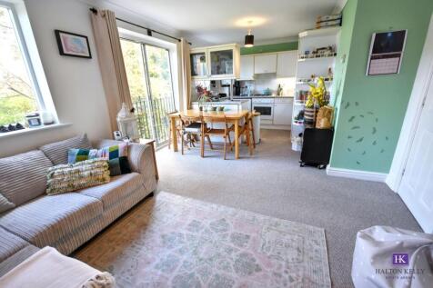 KITCHEN/LOUNGE/DINER