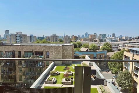 Chorley Court, E14