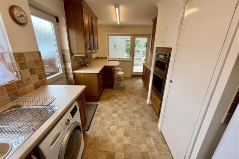 Rembrandt Way, Bury St. Edmunds photo 3