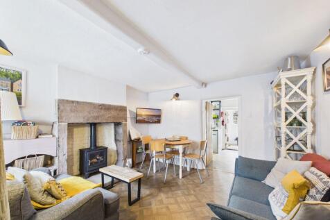 Sitting / Dining Room
