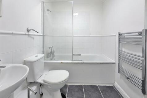 Bathroom.jpeg