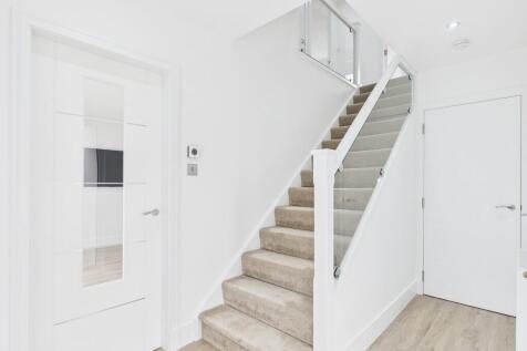 CAM05526G0-PR0028...