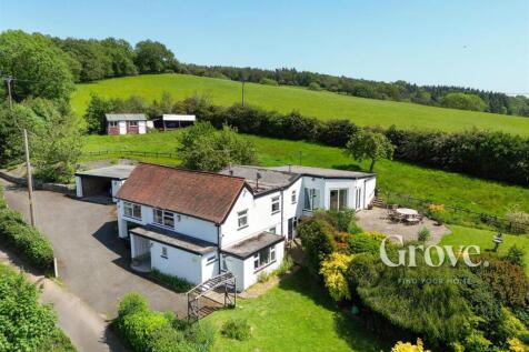 Clifton Cottage Walton Pool Clent 2.jpg