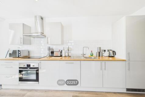 Kitchen &amp; Living area
