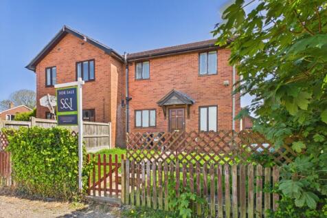Market Drayton, TF9 - property photo