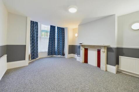 Belmont Terrace, Buxton photo 3
