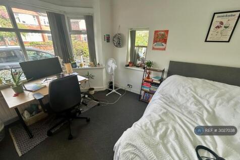 Downstairs Bedroom 5