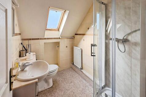 3867d3fc-Bathroom