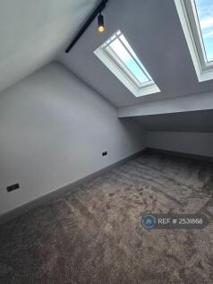 14, Regent Road, Altrincham, WA14 photo 3