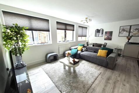 Lounge Dining Room