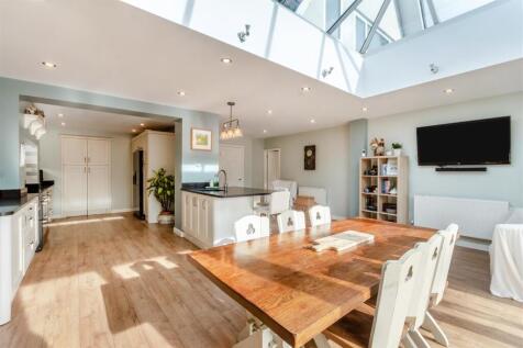 8678880-interior06.jpg