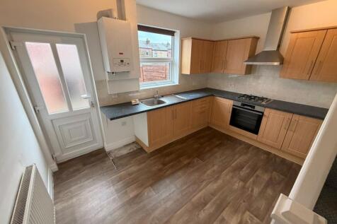 Catherine Street West, Horwich, Bolton, Greater Manchester, BL6 photo 3