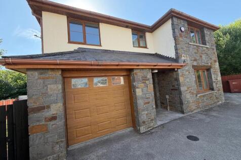 Click to visit Rightmove listing