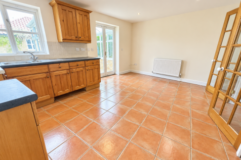 21 Crescent Mews, Harmston, Lincoln photo 4