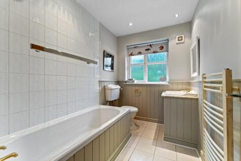 3 Westminster Drive21.jpg