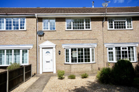 3-bed terraced on Newark Road, Lincoln, Lincolnshire, LN6, £1,150/mo