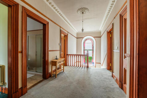 5 bed, 2 bath House in Glasgow - Photo 32