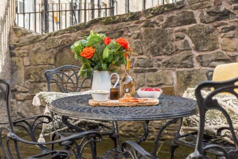 4 bed, 2 bath Town House in Edinburgh - Photo 45