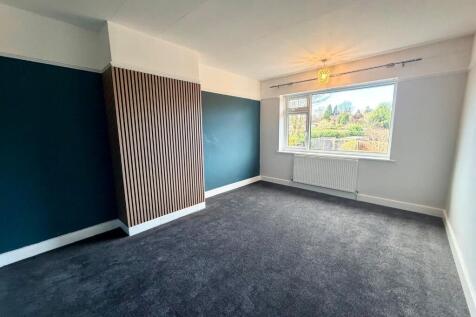 Chester Crescent, Newcastle-Under-Lyme, ST5 photo 4