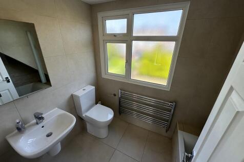 Tewkesbury Close, Cheadle Hulme photo 5