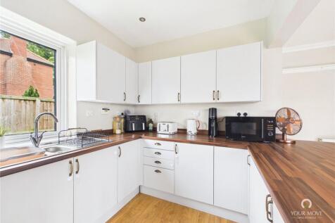 Linden Grove, Houghton Le Spring, Tyne and Wear, DH4 photo 3