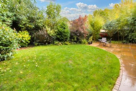 Top Park Close, Warburton, Lymm photo 3