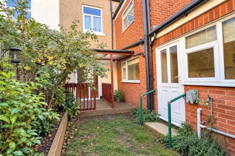 Stanhope EweMove Saltburn-17