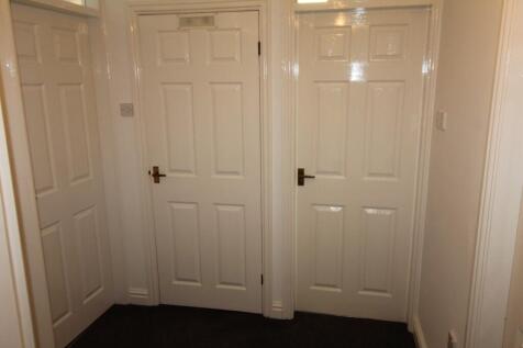 Victoria Street, Glossop, Derbyshire, SK13 photo 5
