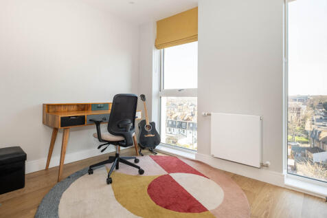 2 bed, 2 bath Flat in manchester - Photo 9