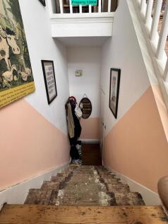 Front door stairwell