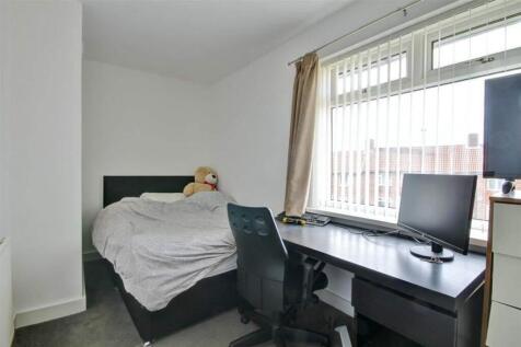41 Oak Avenue, Gilesgate,  Durham photo 3