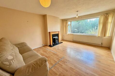 Bramleys Estate Agents - Rufford Road, Elland (2).