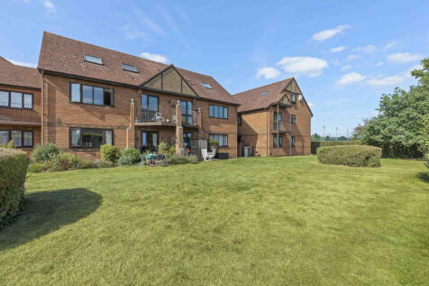 4 Denton Court, Bobmore Lane, SL7 1GW NEW (LOW RES