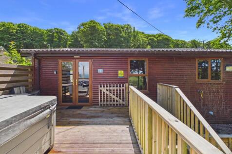 Front/Decking