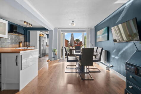 Click to visit Rightmove listing