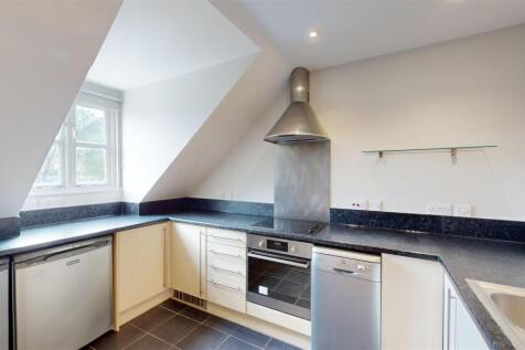 Copthorne Gate 20 Kitchen.jpg