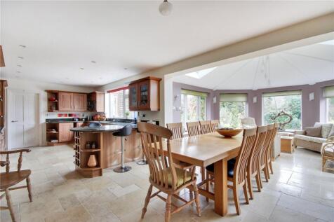Kitchen/Dining Rm