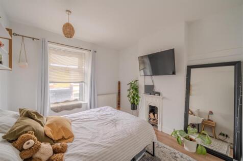 14 Windsor Road-1.jpg
